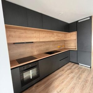 Cuisine Sur-Mesure en Bois Massif (example 2)